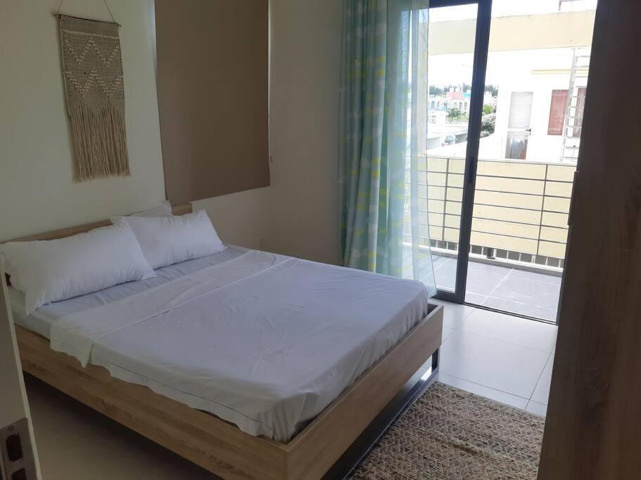 Westside Holidays Flic En Flac Beach Экстерьер фото